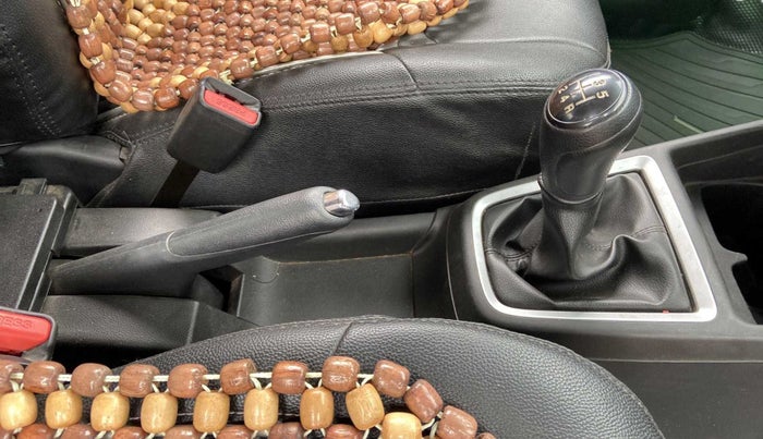 2018 Maruti Swift ZXI, Petrol, Manual, 44,874 km, Gear Lever