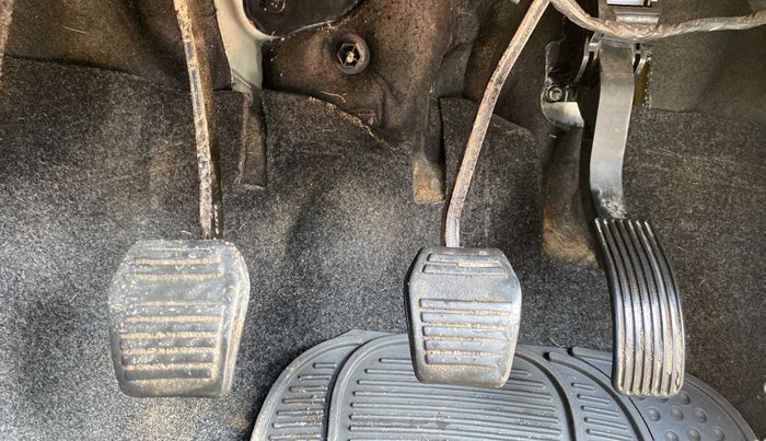 2019 Mahindra TUV300 T10, Diesel, Manual, 10,508 km, Pedals