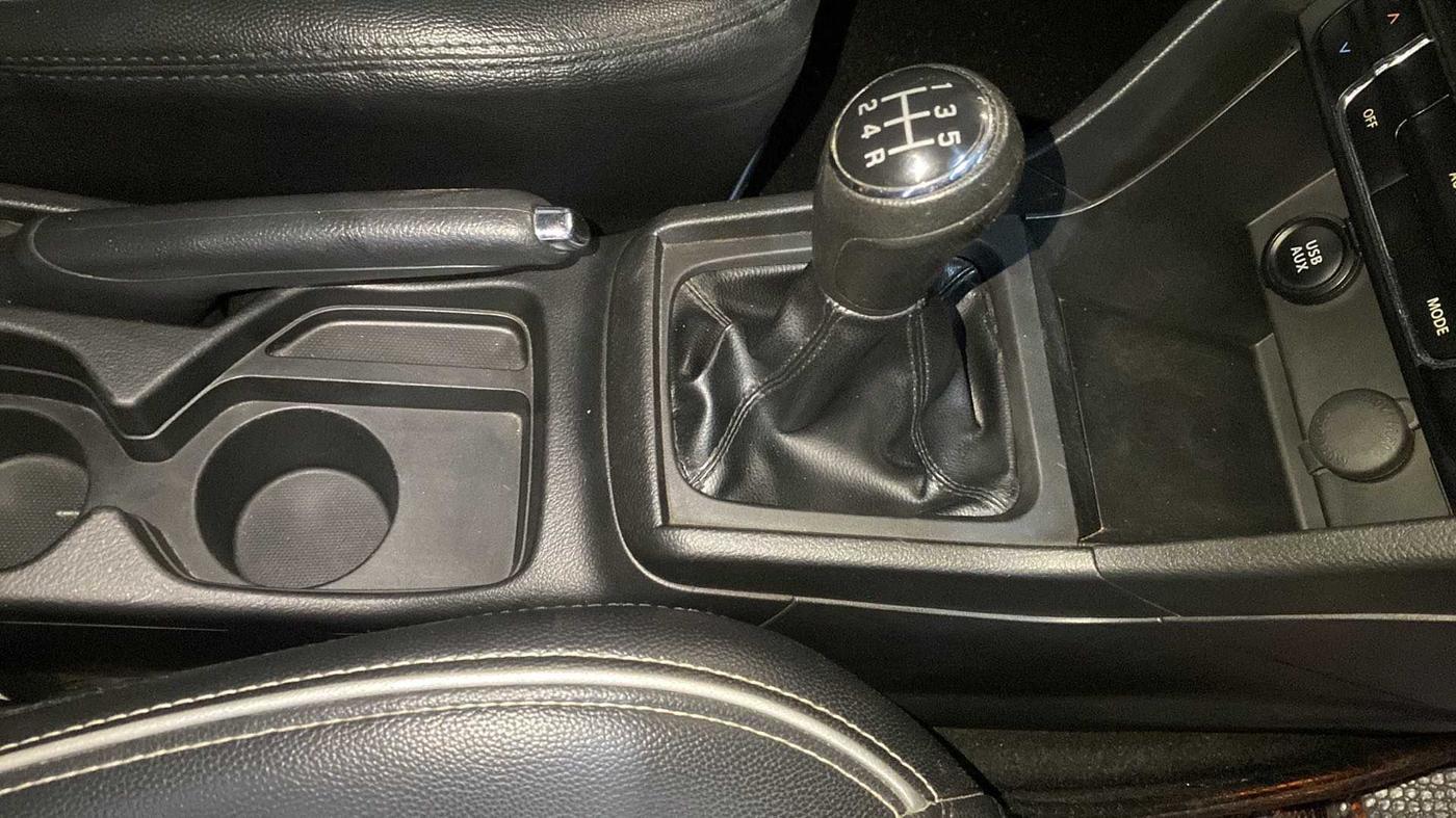 2019 Maruti Vitara Brezza ZDI, Diesel, Manual, 63,196 km, Gear Lever