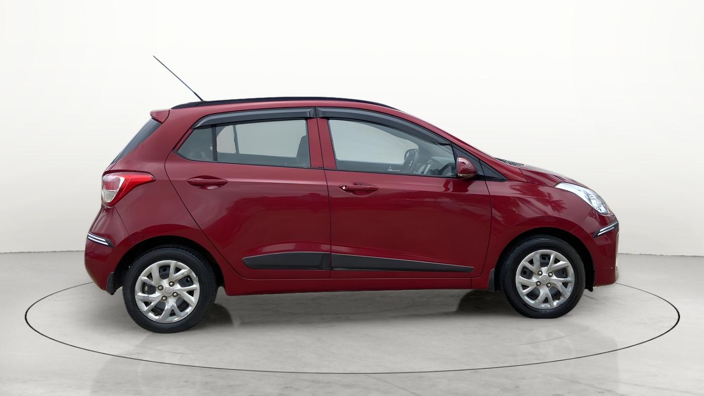 2017 Hyundai Grand i10 SPORTZ (O) 1.2 KAPPA VTVT, Petrol, Manual, 65,730 km, Right Side View
