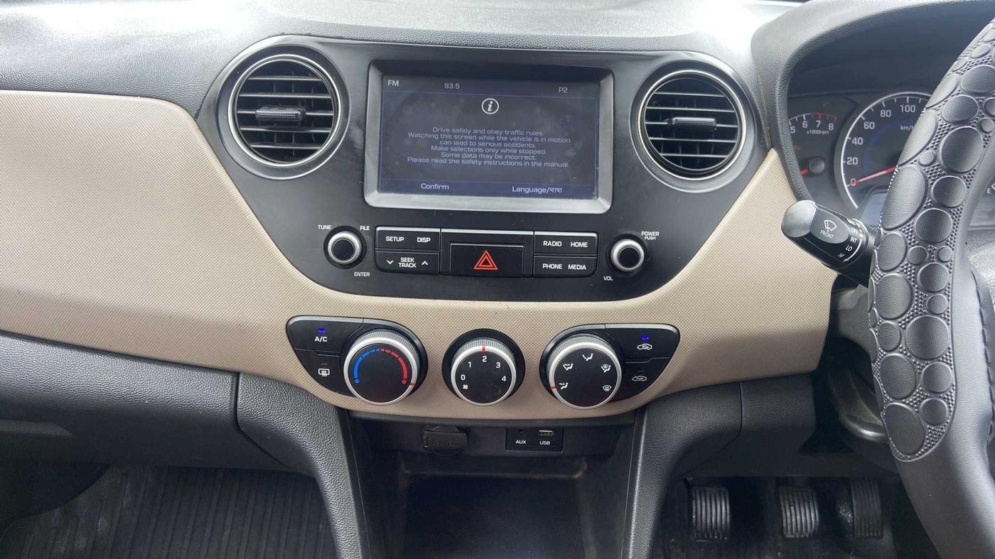 2017 Hyundai Grand i10 SPORTZ (O) 1.2 KAPPA VTVT, Petrol, Manual, 65,730 km, Air Conditioner