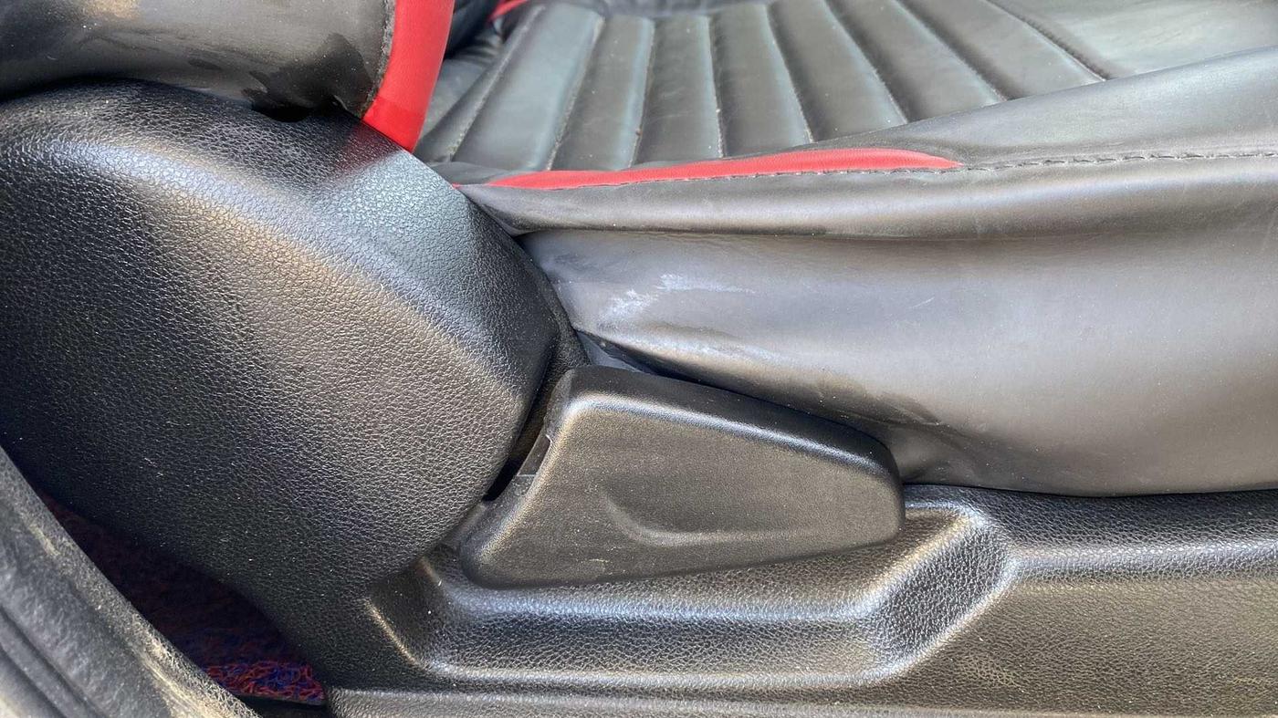 2021 Renault Kwid RXT 1.0 (O), Petrol, Manual, 3,151 km, Driver Side Adjustment Panel