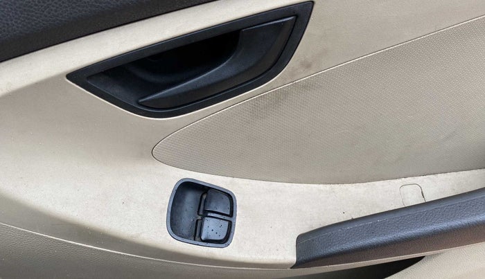 2018 Hyundai Eon MAGNA +, Petrol, Manual, 44,895 km, Driver Side Door Panels Control