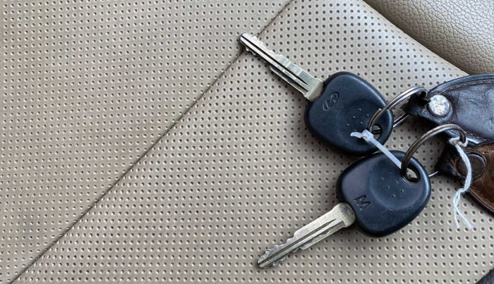 2018 Hyundai Eon MAGNA +, Petrol, Manual, 44,895 km, Key Close Up