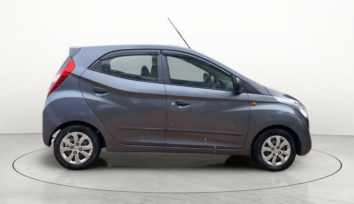 2018 Hyundai Eon MAGNA +, Petrol, Manual, 44,895 km, Right Side View