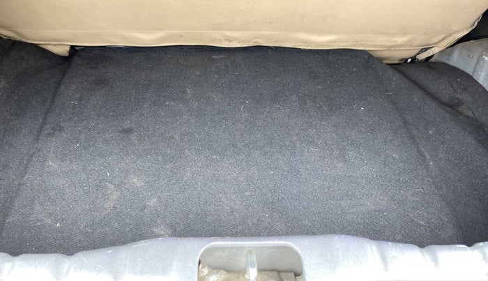 2018 Hyundai Eon MAGNA +, Petrol, Manual, 44,895 km, Boot Inside