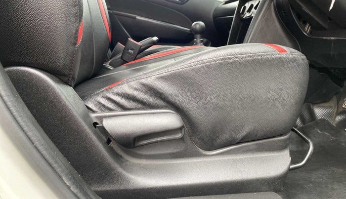 2016 Maruti Swift VXI, Petrol, Manual, 64,239 km, Driver Side Adjustment Panel