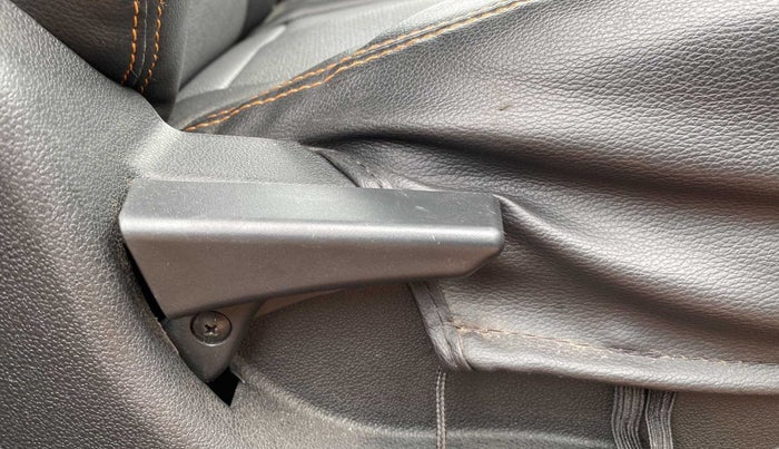 2018 Tata Tiago XT PETROL, Petrol, Manual, 7,007 km, Driver Side Adjustment Panel