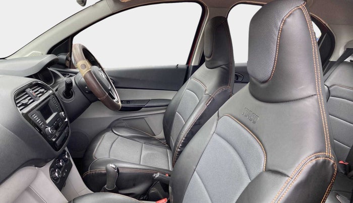 2018 Tata Tiago XT PETROL, Petrol, Manual, 7,007 km, Right Side Front Door Cabin