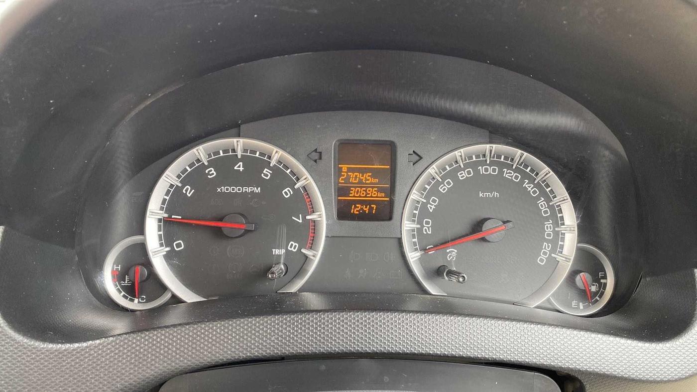 2015 Maruti Swift Dzire VXI, Petrol, Manual, 30,922 km, Odometer Image