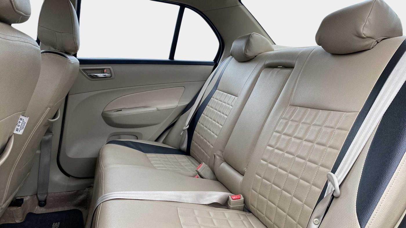 2015 Maruti Swift Dzire VXI, Petrol, Manual, 30,922 km, Right Side Rear Door Cabin