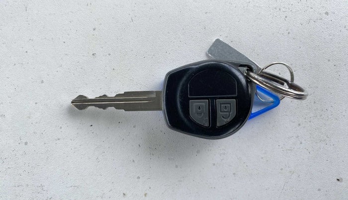 2015 Maruti Swift Dzire VXI, Petrol, Manual, 30,922 km, Key Close Up