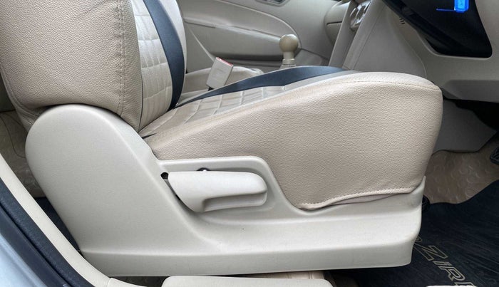 2015 Maruti Swift Dzire VXI, Petrol, Manual, 30,922 km, Driver Side Adjustment Panel