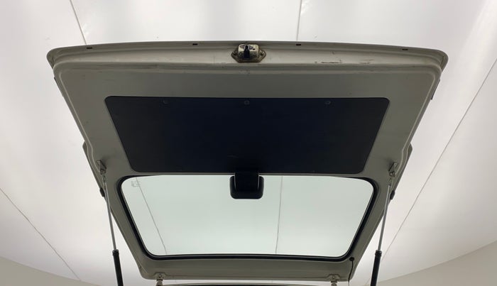 2016 Maruti OMNI E 8 STR, Petrol, Manual, 32,678 km, Boot Door Open