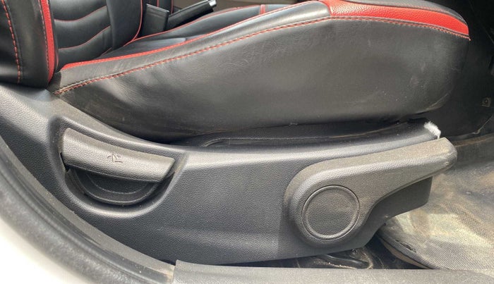 2015 Hyundai Grand i10 ASTA 1.2 KAPPA VTVT, Petrol, Manual, 67,259 km, Driver Side Adjustment Panel
