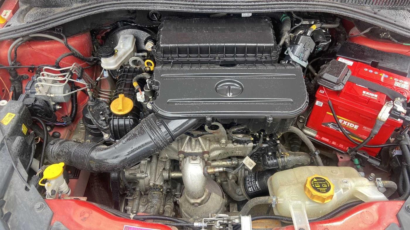 2020 Tata Tiago XZA PLUS DUAL TONE PETROL, Petrol, Automatic, 27,079 km, Open Bonet