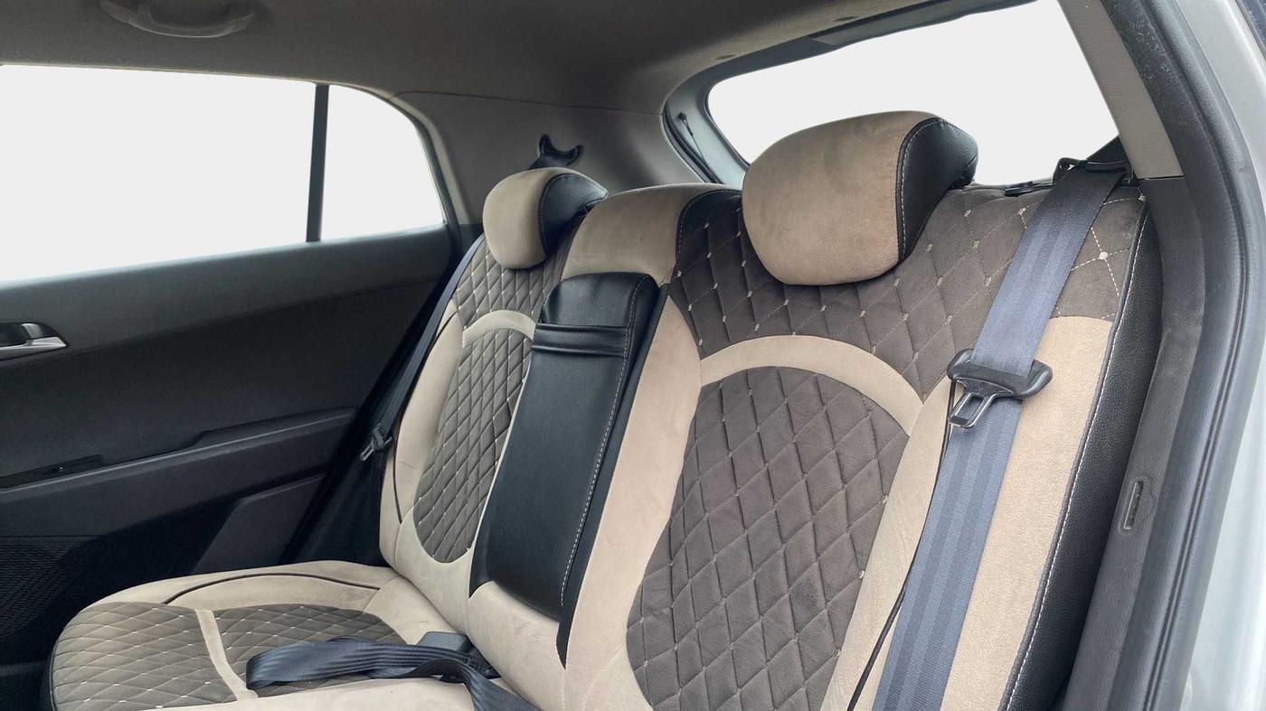 2016 Hyundai Creta SX PLUS 1.6 PETROL, Petrol, Manual, 60,647 km, Right Side Rear Door Cabin