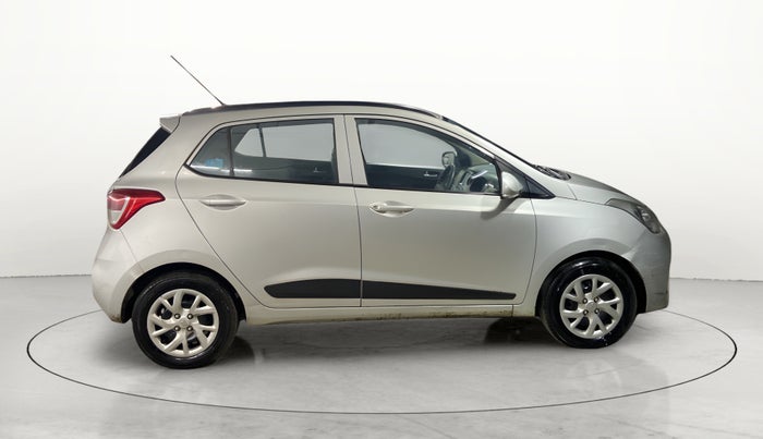 2017 Hyundai Grand i10 SPORTZ (O) 1.2 KAPPA VTVT, Petrol, Manual, 37,022 km, Right Side View