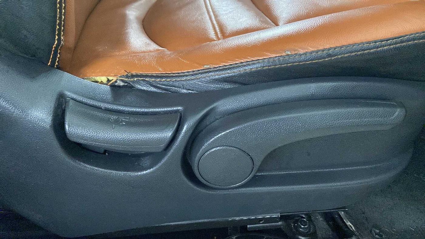 2018 Hyundai Creta SX AT 1.6 PETROL, Petrol, Automatic, 62,298 km, Driver Side Adjustment Panel
