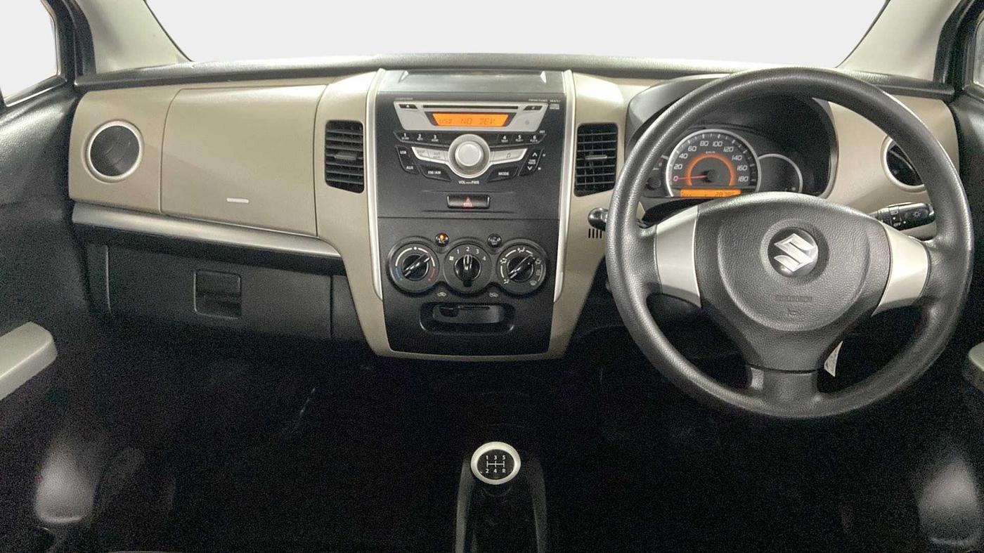 2016 Maruti Wagon R 1.0 VXI OPT, Petrol, Manual, 28,785 km, Dashboard