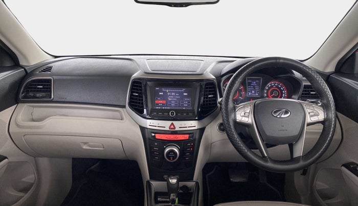 2022 Mahindra XUV300 W8 (O) 1.2 PETROL AMT, Petrol, Automatic, 21,506 km, Dashboard