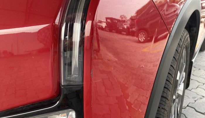 2022 Mahindra XUV300 W8 (O) 1.2 PETROL AMT, Petrol, Automatic, 21,506 km, Front bumper - Minor scratches