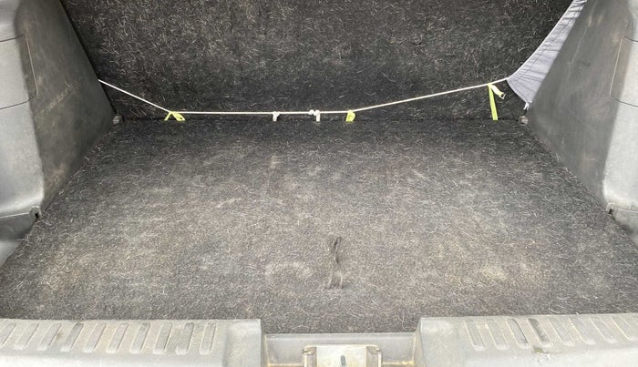 2016 Maruti Vitara Brezza VDI, Diesel, Manual, 43,223 km, Boot Inside