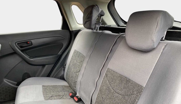 2016 Maruti Vitara Brezza VDI, Diesel, Manual, 43,223 km, Right Side Rear Door Cabin