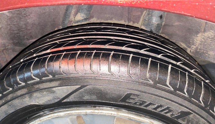 2012 Honda City 1.5L I-VTEC V MT SUNROOF, Petrol, Manual, 1,11,752 km, Left Rear Tyre Tread