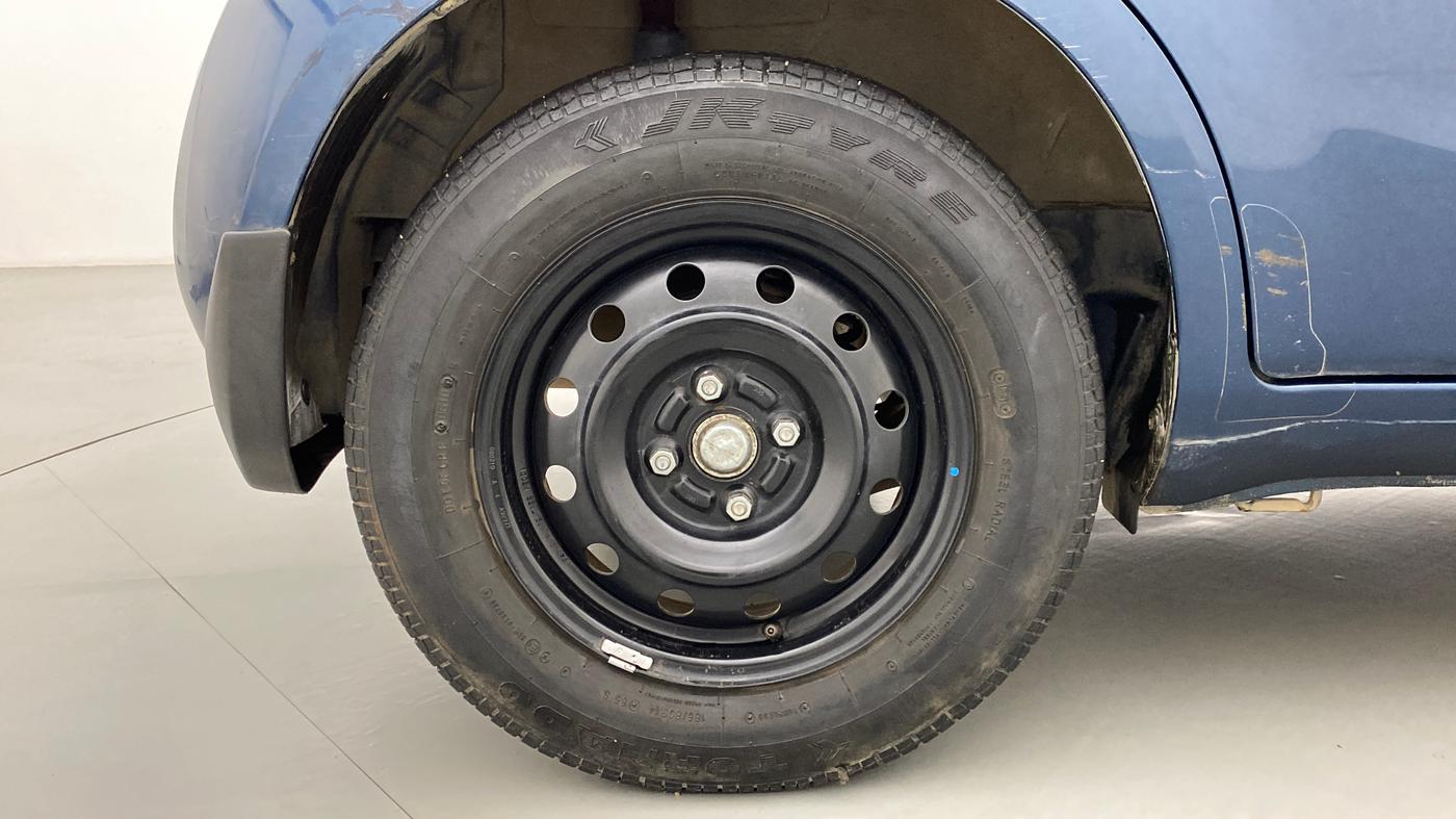 2010 Maruti Ritz VXI, Petrol, Manual, 79,984 km, Right Rear Wheel