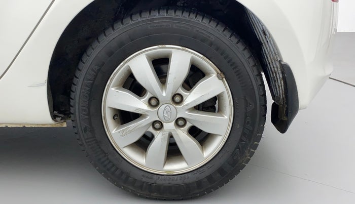 2012 Hyundai i20 SPORTZ 1.4 AT, Petrol, Automatic, 89,968 km, Left Rear Wheel