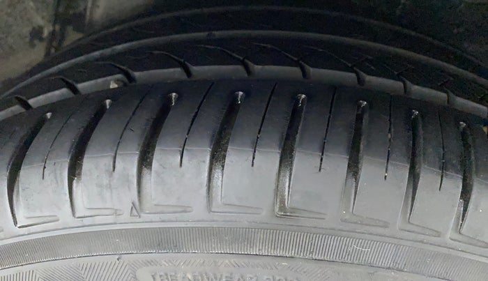 2012 Hyundai i20 SPORTZ 1.4 AT, Petrol, Automatic, 89,968 km, Left Rear Tyre Tread