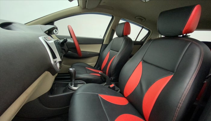 2012 Hyundai i20 SPORTZ 1.4 AT, Petrol, Automatic, 89,968 km, Right Side Front Door Cabin