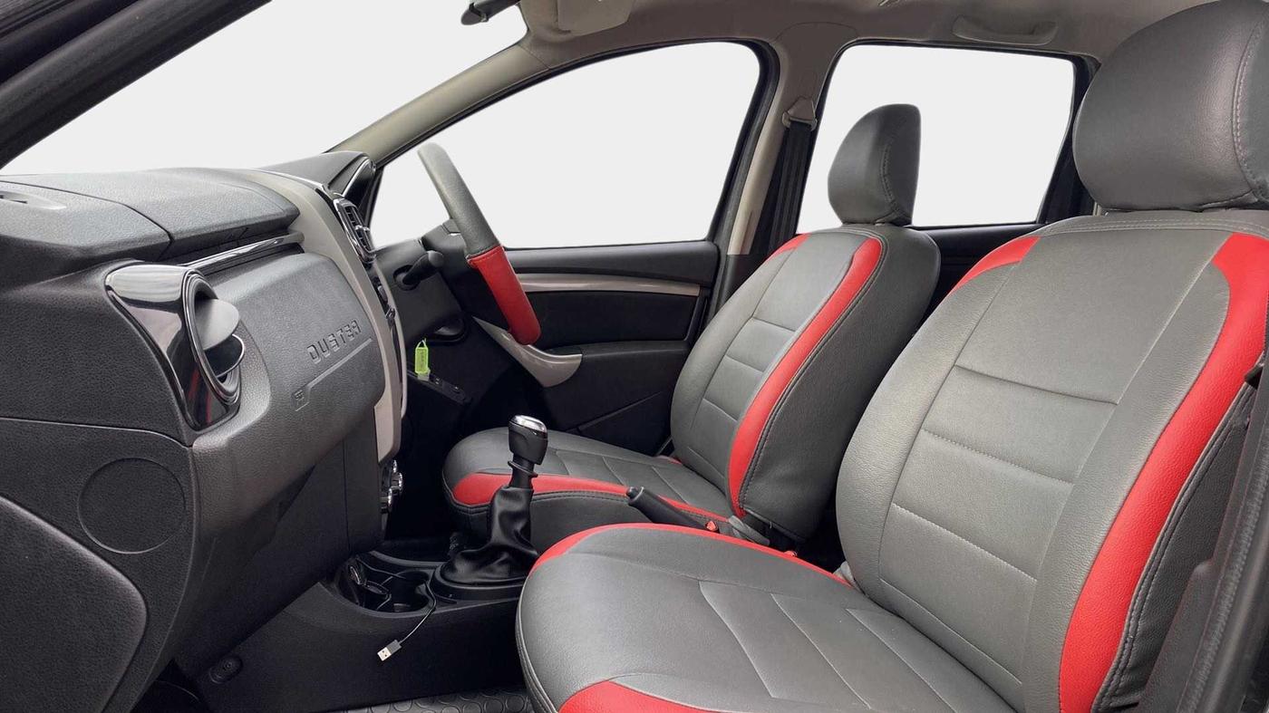 2021 Renault Duster RXS 1.3 TURBO PETROL MT, Petrol, Manual, 14,885 km, Right Side Front Door Cabin