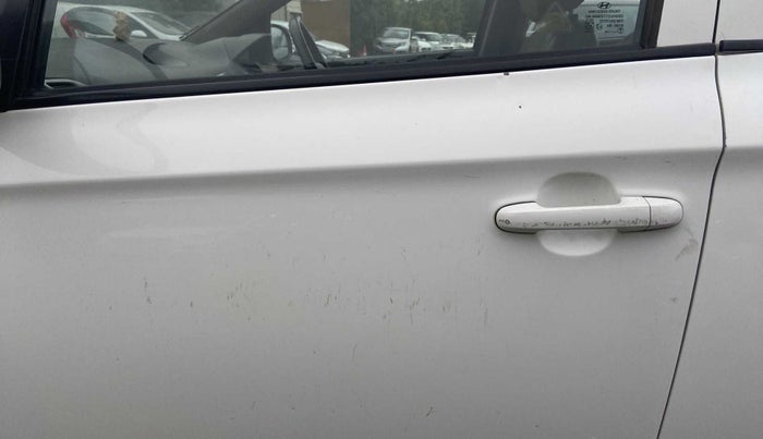 2012 Hyundai i20 SPORTZ 1.2, Petrol, Manual, 38,644 km, Front passenger door - Slightly dented