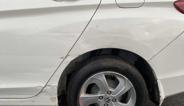2014 Honda City 1.5L I-DTEC V, Diesel, Manual, 1,09,296 km, Left quarter panel - Minor scratches