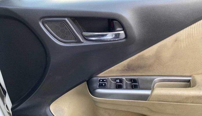 2014 Honda City 1.5L I-DTEC V, Diesel, Manual, 1,09,296 km, Driver Side Door Panels Control