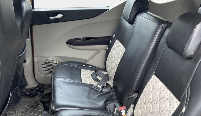 2019 Renault TRIBER RXZ, CNG, Manual, 46,977 km, Right Side Rear Door Cabin