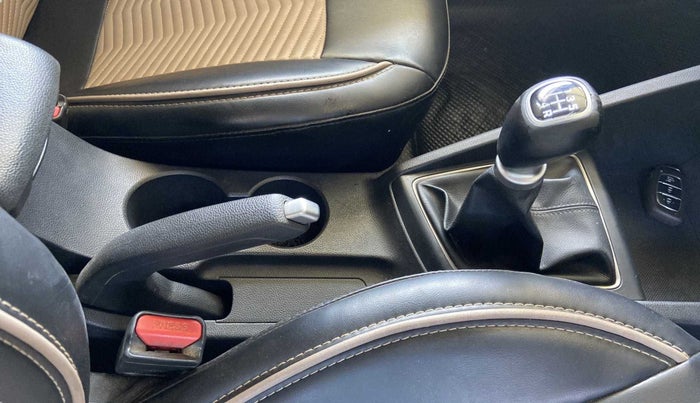 2015 Hyundai Elite i20 ASTA 1.2, Petrol, Manual, 61,064 km, Gear Lever