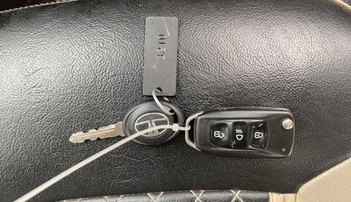 2014 Tata Zest XT PETROL, Petrol, Manual, 51,659 km, Key Close Up