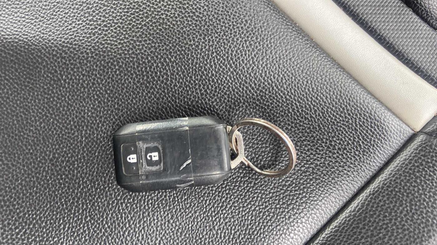 2021 Maruti Swift ZXI PLUS, Petrol, Manual, 48,148 km, Key Close Up