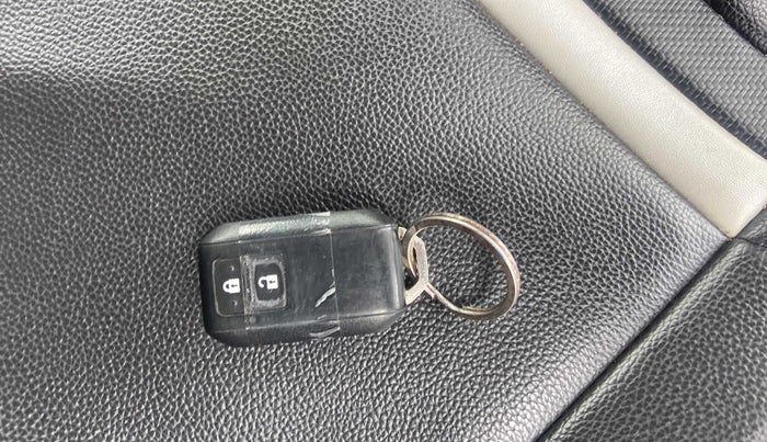 2021 Maruti Swift ZXI PLUS, Petrol, Manual, 48,148 km, Key Close Up