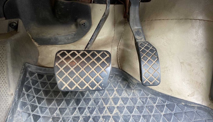 2015 Volkswagen Vento HIGHLINE 1.5 AT, Diesel, Automatic, 76,338 km, Pedals