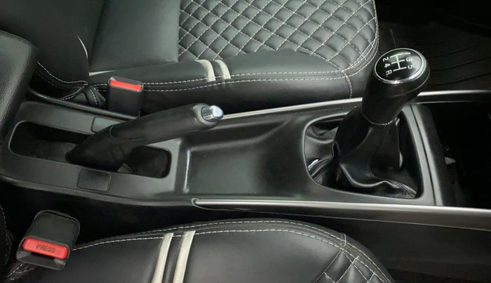 2019 Maruti Baleno ALPHA DIESEL 1.3, Diesel, Manual, 55,411 km, Gear Lever