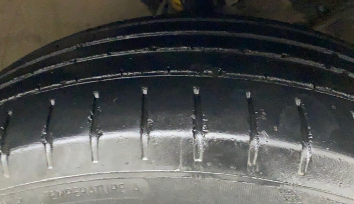 2019 Maruti Baleno ALPHA DIESEL 1.3, Diesel, Manual, 55,411 km, Right Front Tyre Tread