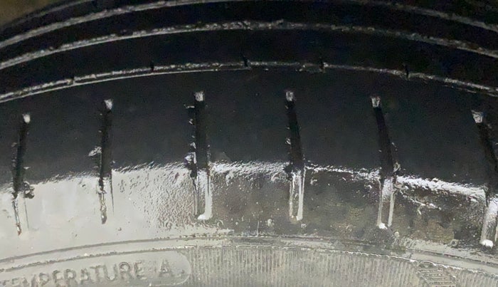 2019 Maruti Baleno ALPHA DIESEL 1.3, Diesel, Manual, 55,411 km, Left Front Tyre Tread