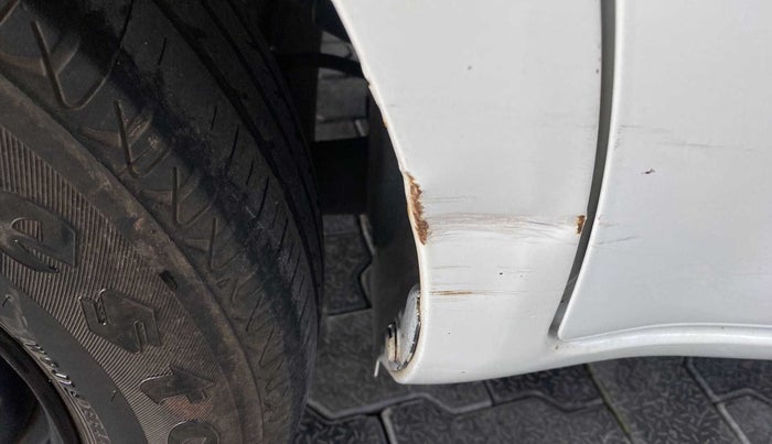 2011 Maruti Ritz LXI, Petrol, Manual, 1,06,880 km, Right quarter panel - Slightly dented