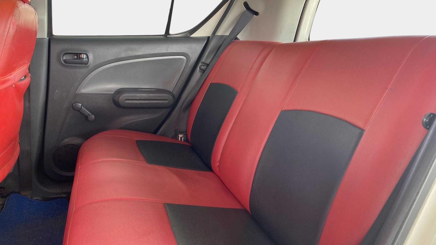 2011 Maruti Ritz LXI, Petrol, Manual, 1,06,880 km, Right Side Rear Door Cabin