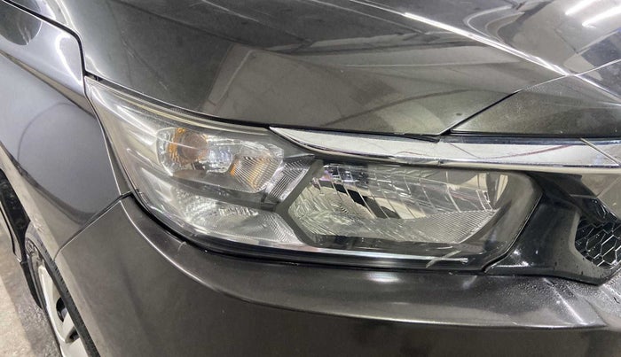 2018 Honda Amaze 1.2L I-VTEC S, Petrol, Manual, 29,777 km, Right headlight - Minor scratches