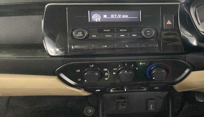 2018 Honda Amaze 1.2L I-VTEC S, Petrol, Manual, 29,777 km, Infotainment system - Reverse camera not working